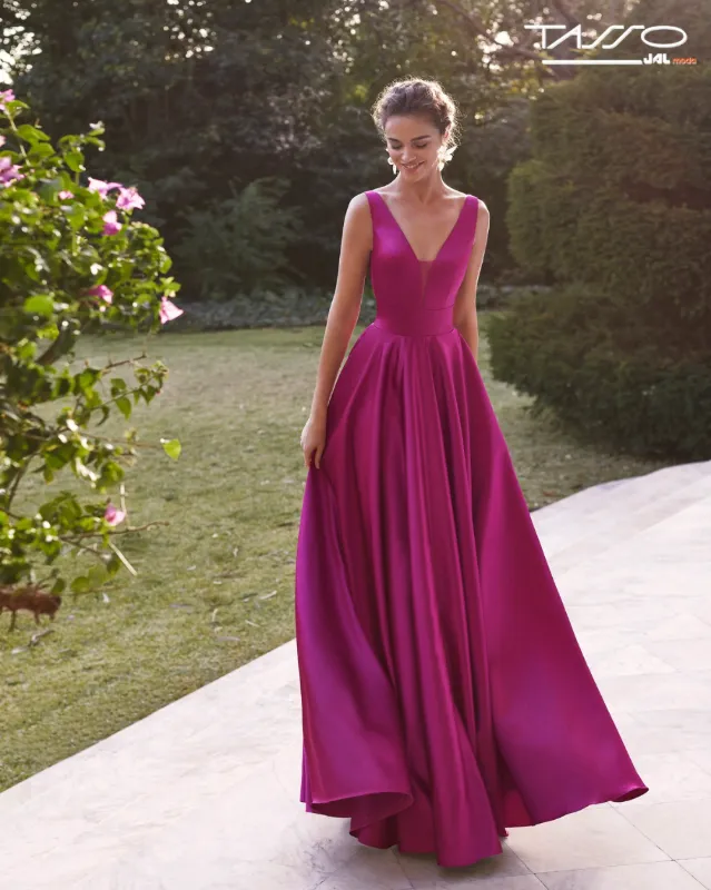 Nuvi Vestits – Tasso Nuvis