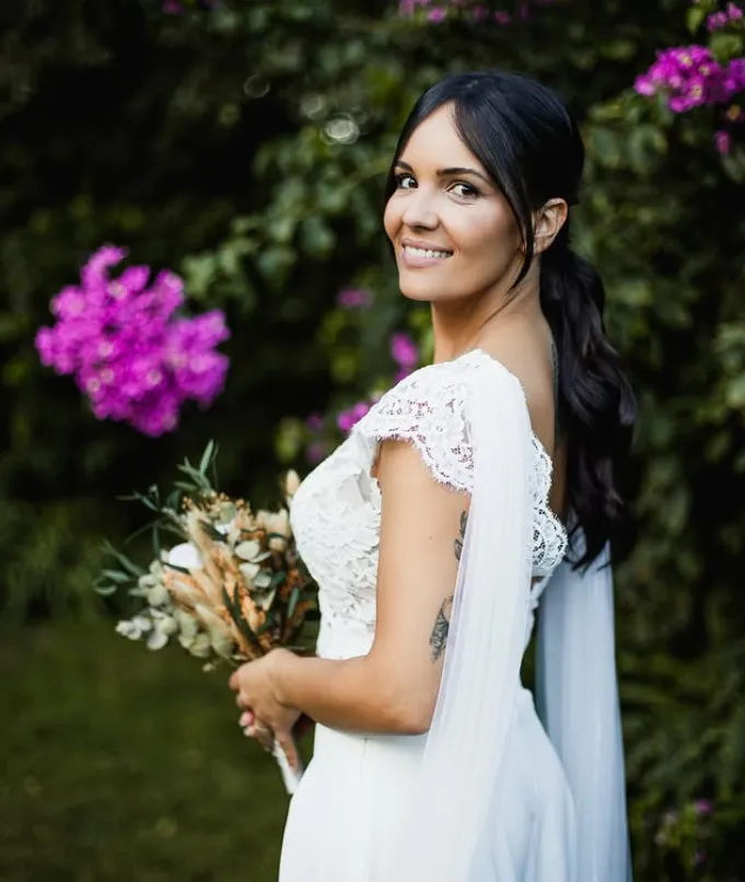 Núvia Vestits – Núvies Àngela