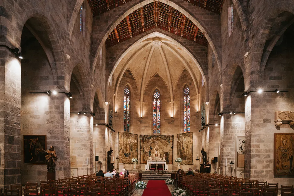 Castell de Peralada: cerimònia, banquet i festa a l'Empordà