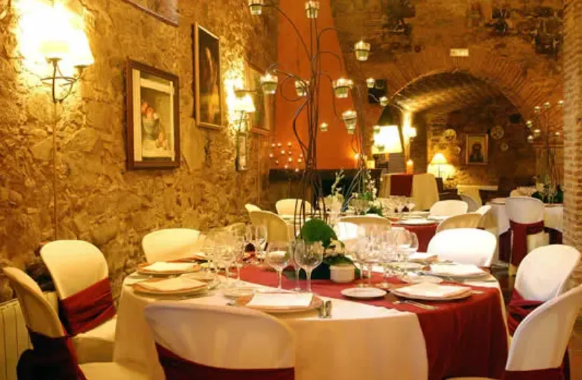 Banquet Masia Planifica i Decora – Sílvia Wedding Planner El Paratge