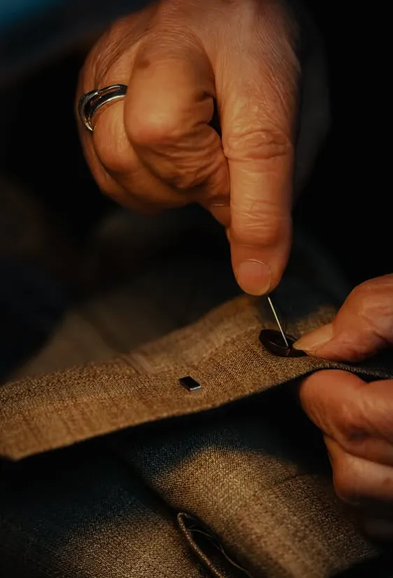 Nuvi – Sastreria Casanova