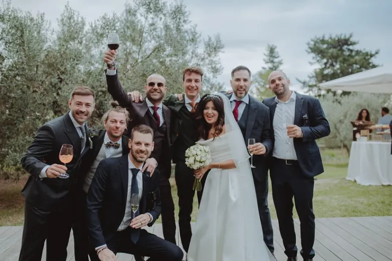 Nuvi – Sastreria Casanova