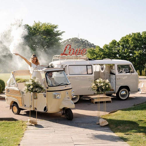 Kombi_with_love_Cotxes i vehicles exclusius Kombi_with_love_Cotxes i vehicles exclusius