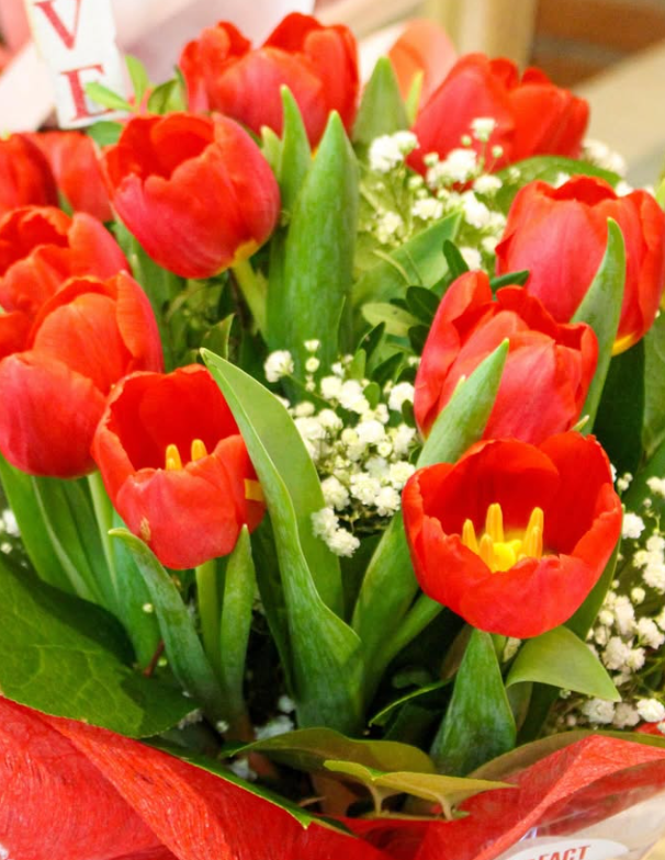 Decoració floral per a bodes amb valors i estil
