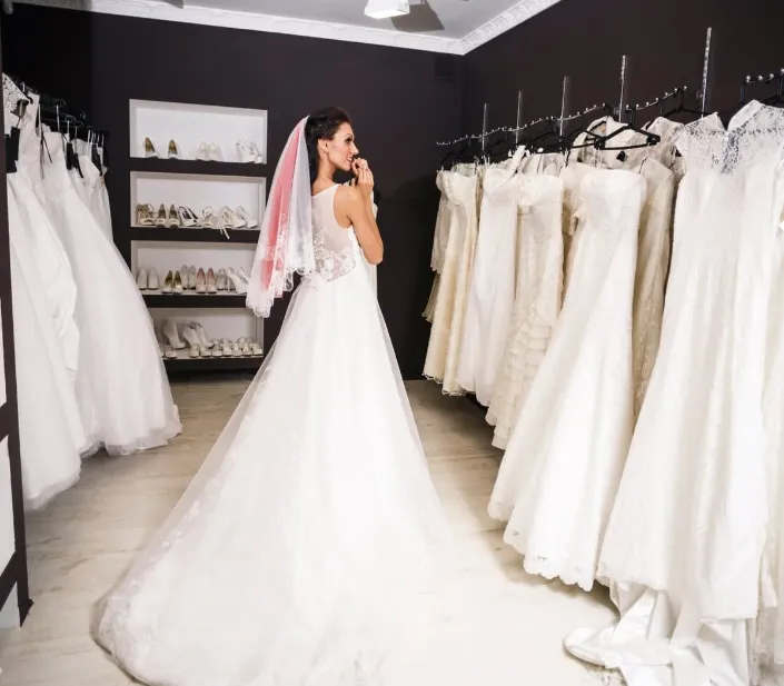 Núvia Vestits – Novias Tashei