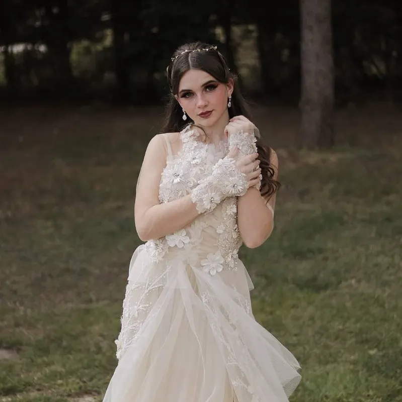 Núvia Bellesa – Fiona Cerón