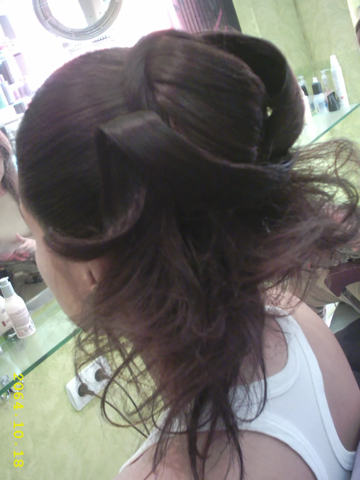 Oktober Perruquers- Bellesa