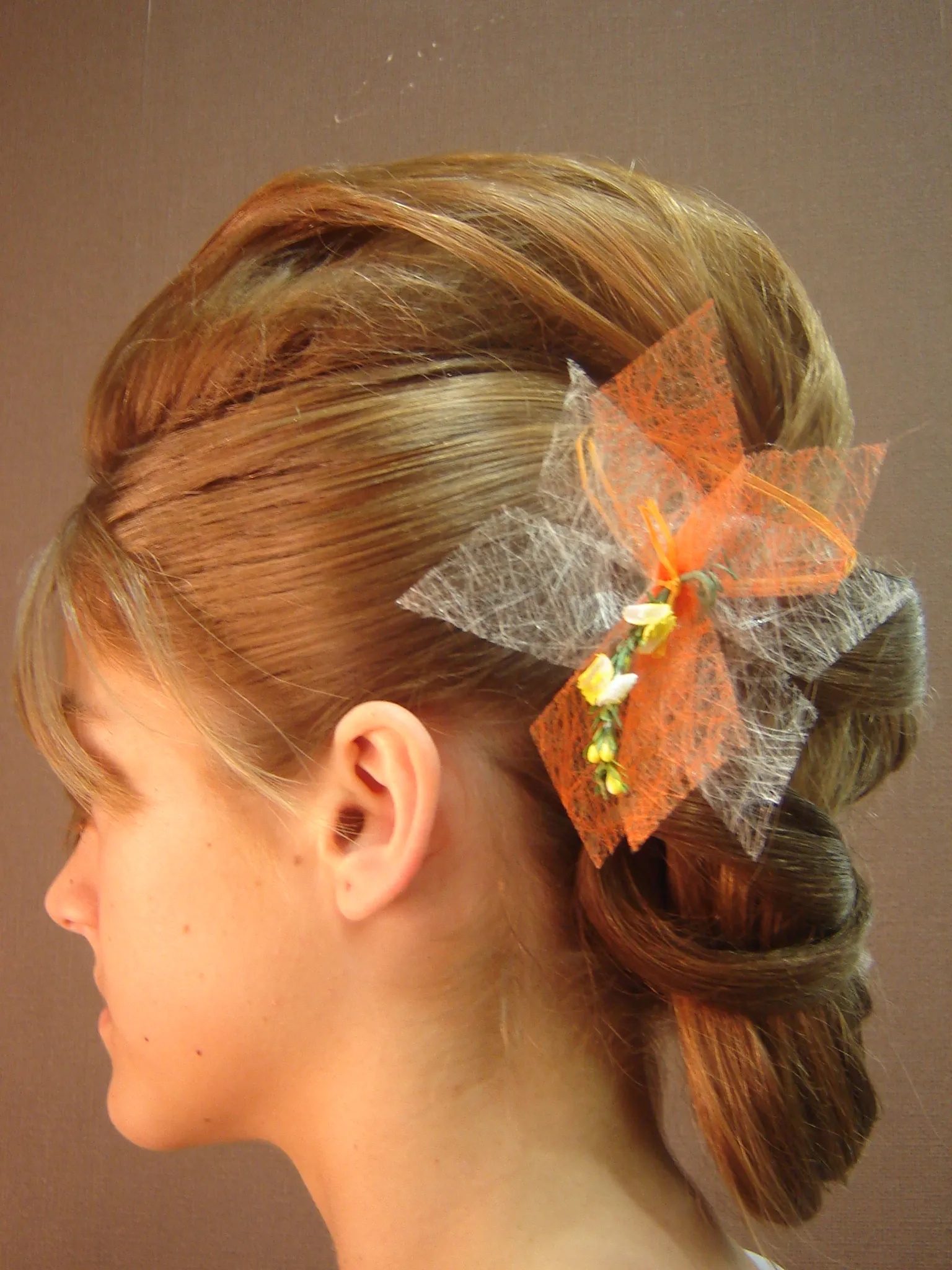 Oktober Perruquers- Bellesa