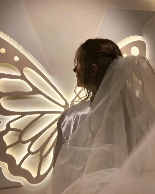 Bellesa-comiats – Monarc Salón